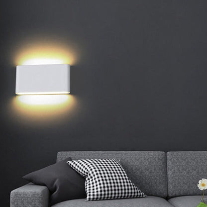 Applique Murale d'Extérieur LED Moderne Étanche avec Éclairage Haut et Bas